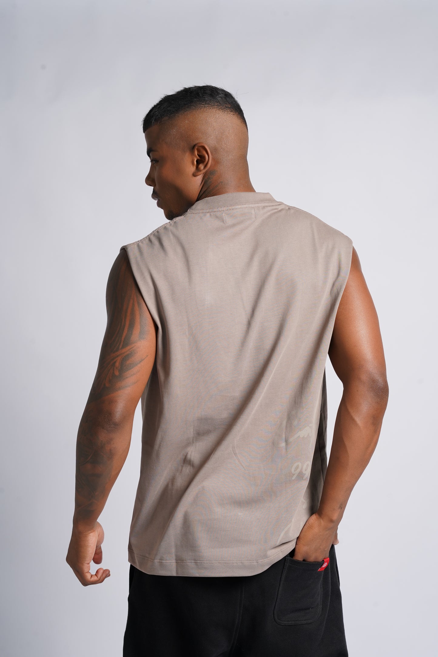 Tank controversy club gris