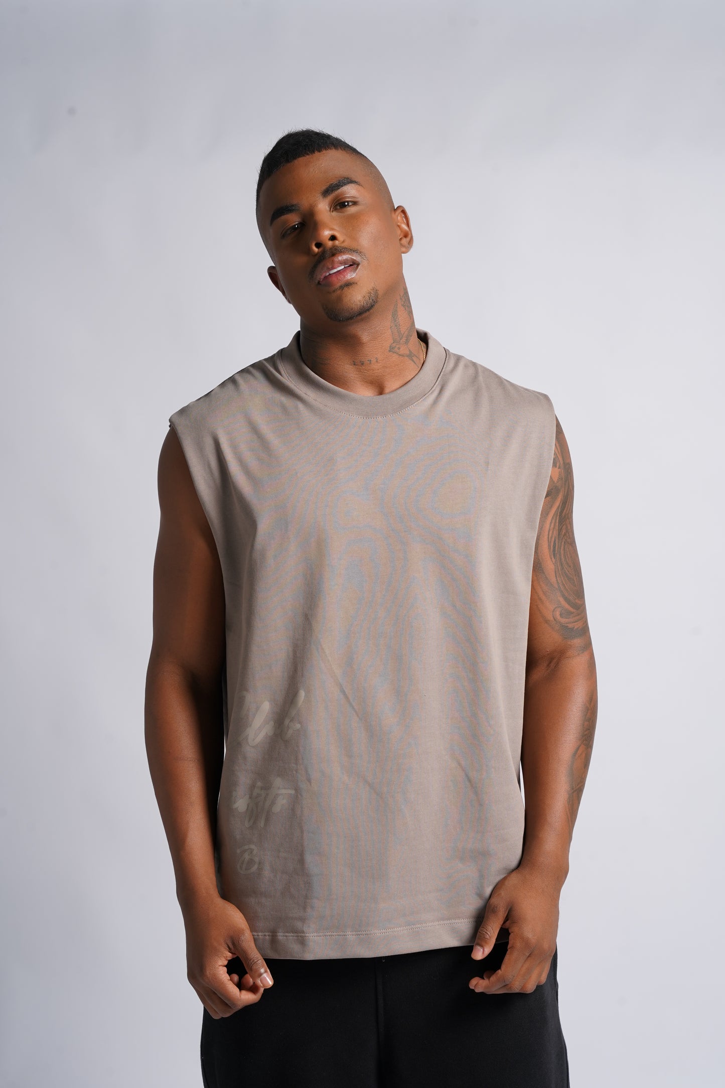 Tank controversy club gris