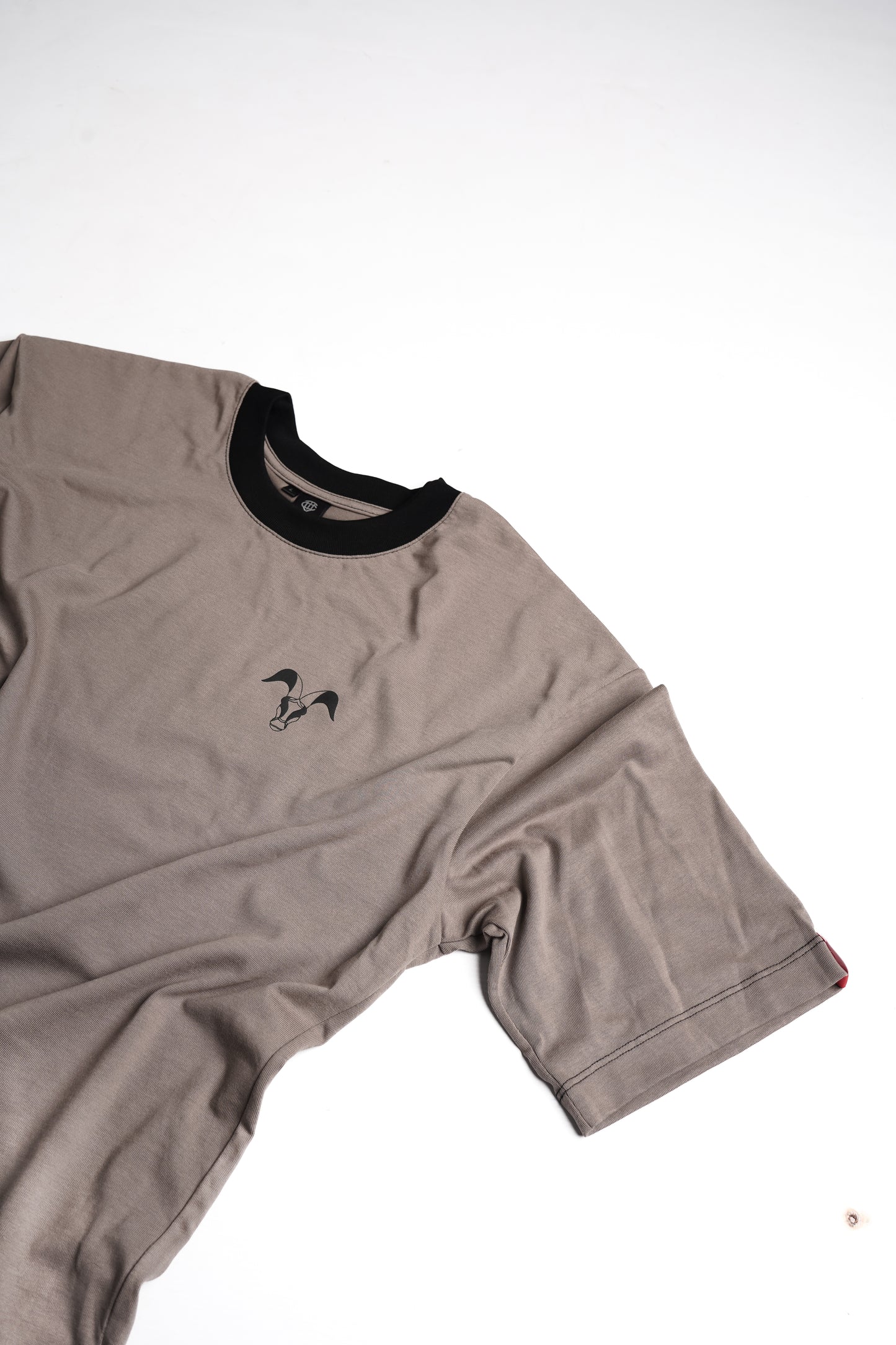 Controversy Basic Grey