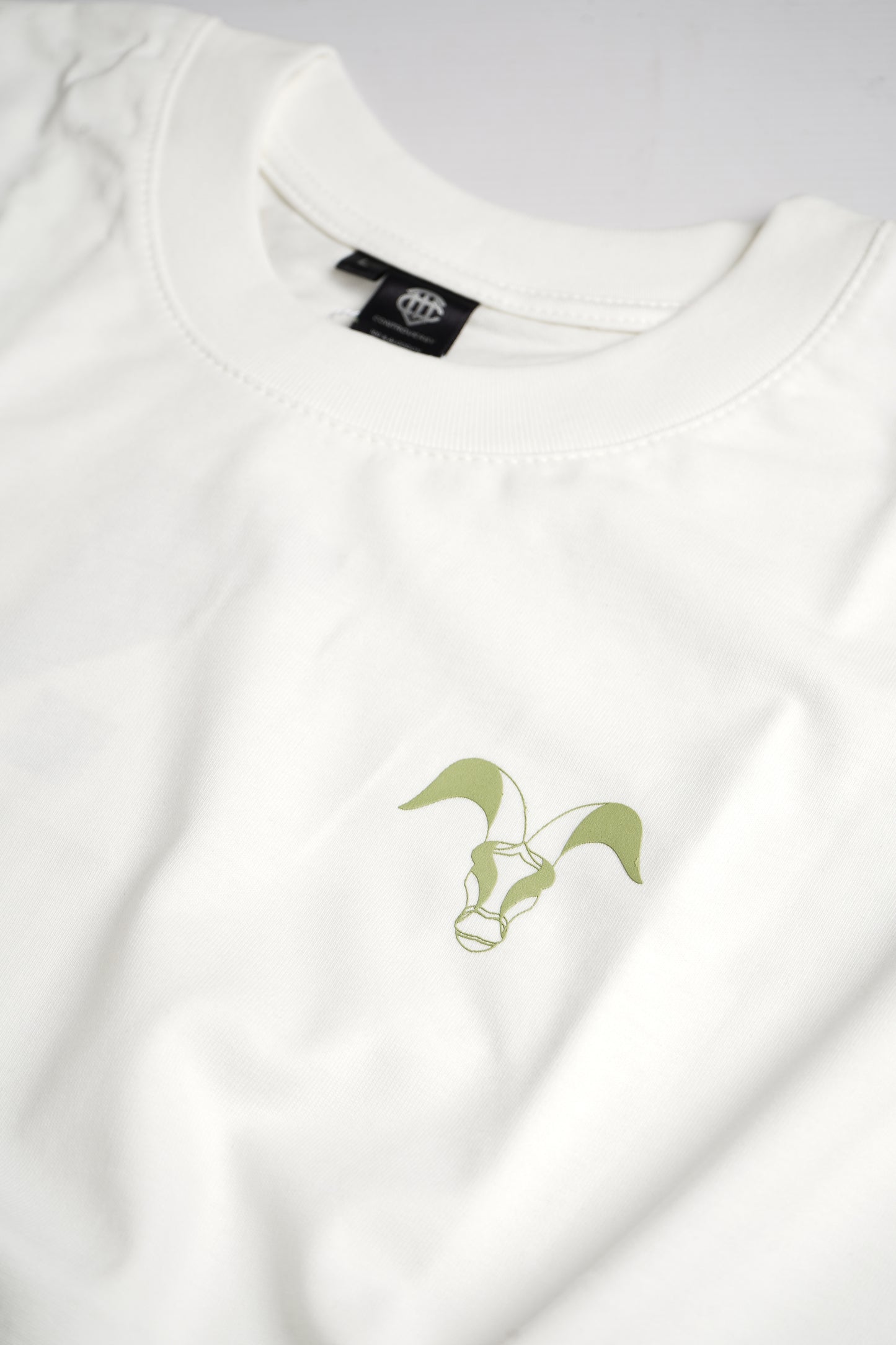 Controversy Basic white est Green