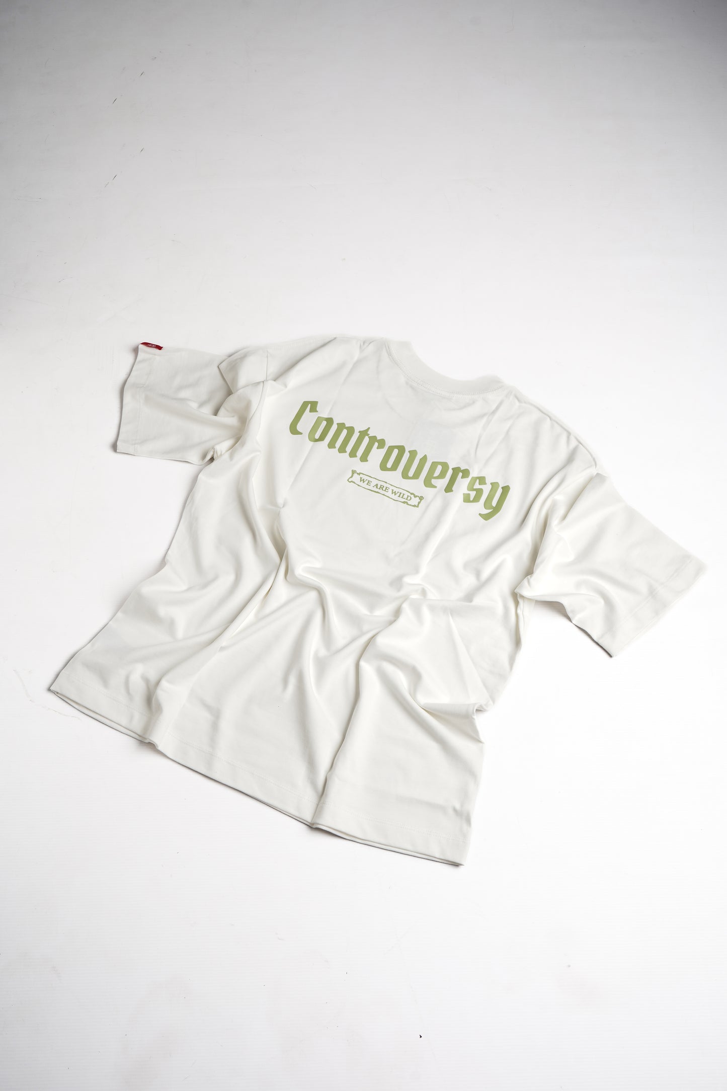 Controversy Basic white est Green