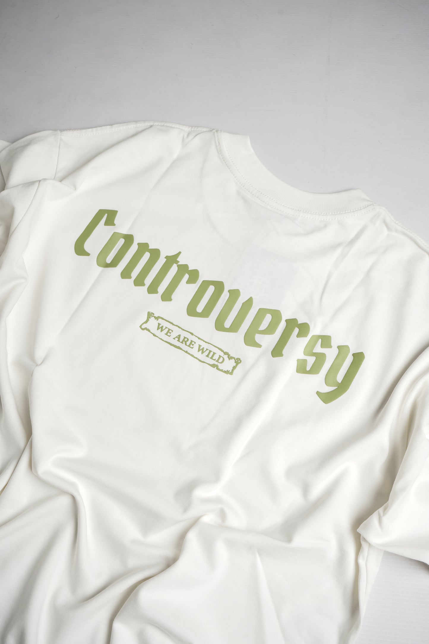 Controversy Basic white est Green